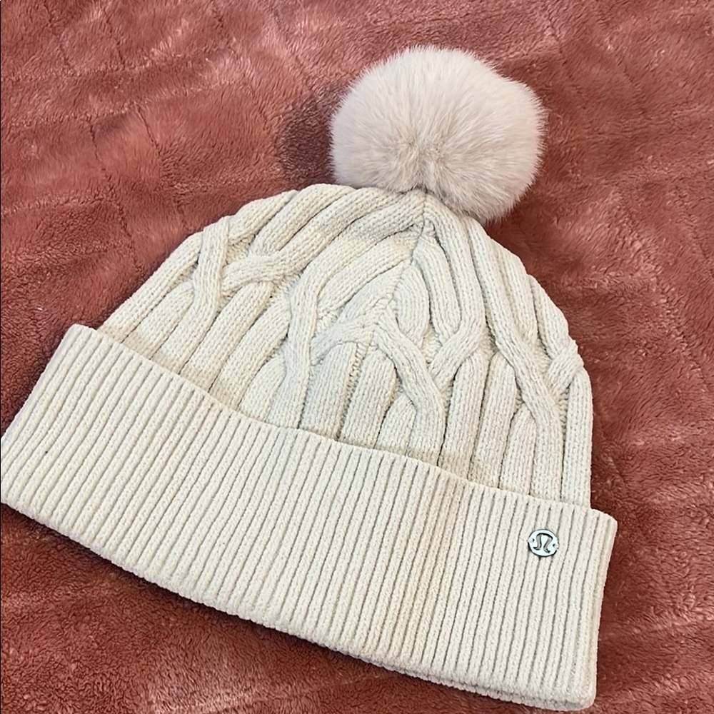 Lululemon Athletica Cream Cable Knit Pom-Pom Hat